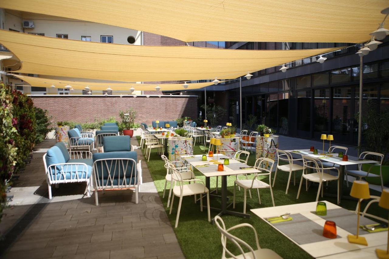 Art Hotel Szeged Bagian luar foto
