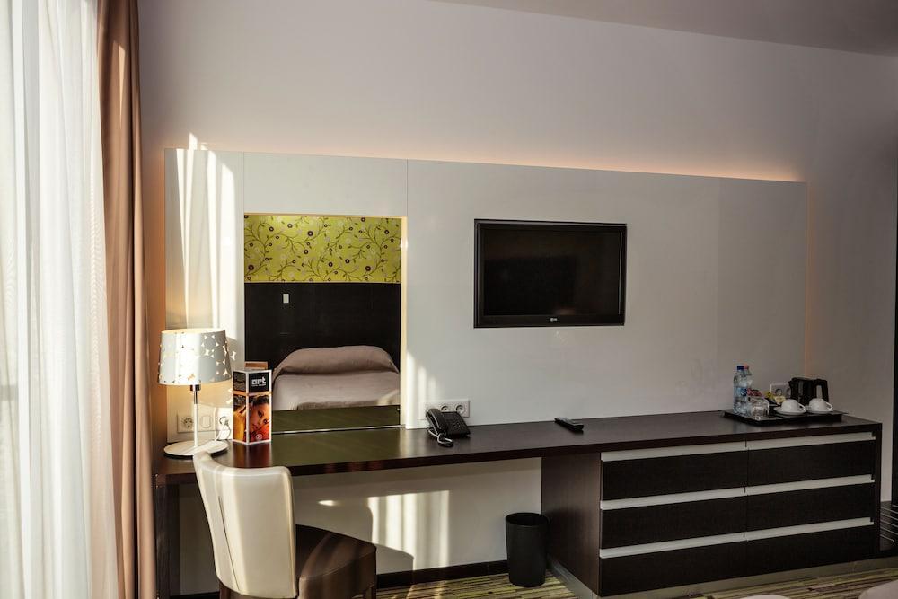 Art Hotel Szeged Bagian luar foto