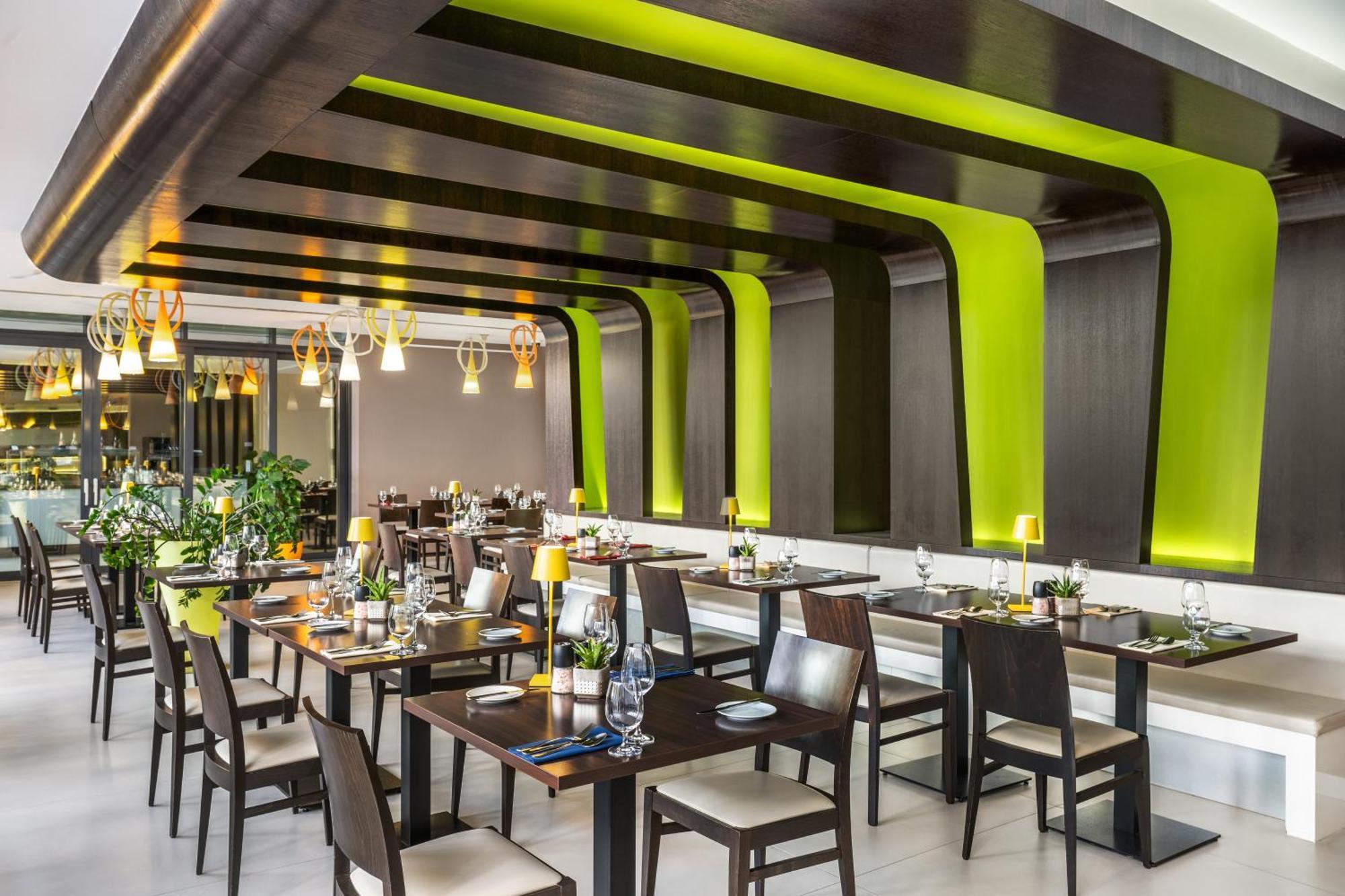 Art Hotel Szeged Bagian luar foto