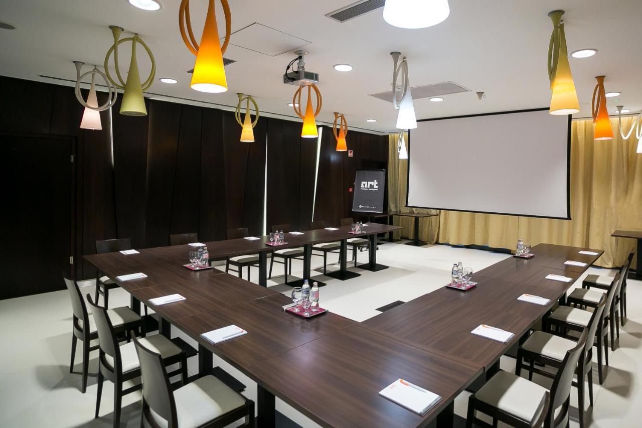 Art Hotel Szeged Bagian luar foto
